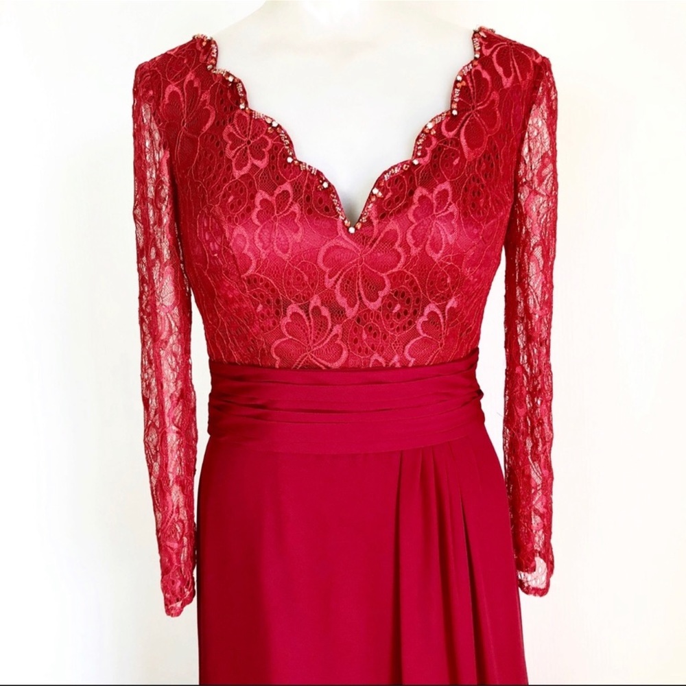 Elegant Red Long Sleeve Lace Dress - Picture 2 of 11